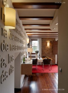 Fotografia de Arquitectura Apartamentos-Casa-de-les-Lletres-AAGF-arquitectos-SG1236_001_2109