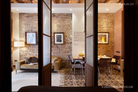 Fotografia de Arquitectura Apartamentos-Casa-de-les-Lletres-AAGF-arquitectos-SG1239_004_2527