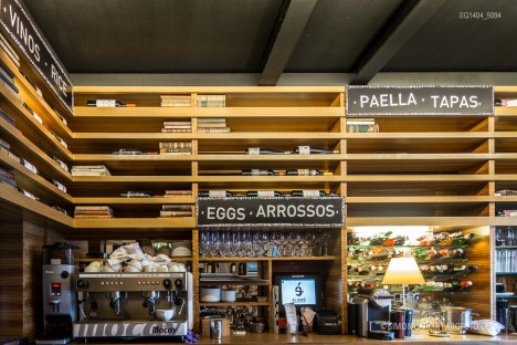 Fotografia de Arquitectura Apartamentos-Casa-de-les-Lletres-AAGF-arquitectos-SG1404_5094