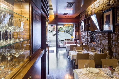 Fotografia de Arquitectura Apartamentos-Casa-de-les-Lletres-AAGF-arquitectos-SG1404_5107