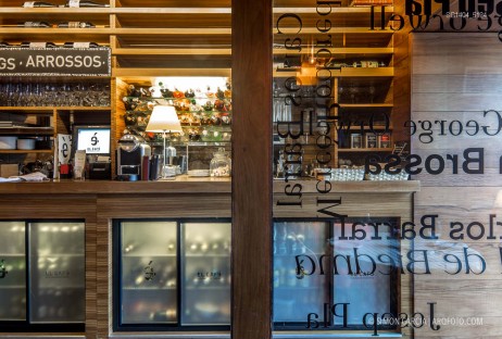 Fotografia de Arquitectura Apartamentos-Casa-de-les-Lletres-AAGF-arquitectos-SG1404_5124