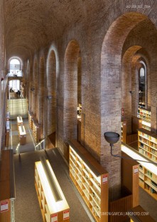 Fotografia de Arquitectura Biblioteca-Diposit-de-les-Aigues-Clotet-Paricio-arquitectos-SG1209_002_7094