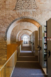 Fotografia de Arquitectura Biblioteca-Diposit-de-les-Aigues-Clotet-Paricio-arquitectos-SG1209_006_7109