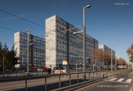 Fotografia de Arquitectura Bloques-viviendas-Cornella-SG1244_003_4197