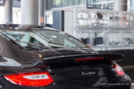 Fotografia de Arquitectura Centro-Porsche-Barcelona-SG1329_6861