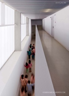 Fotografia de Arquitectura Escola-Nova-Electra-Terrassa-Joan-Pascual-arquitectes-SG1210_019_7876