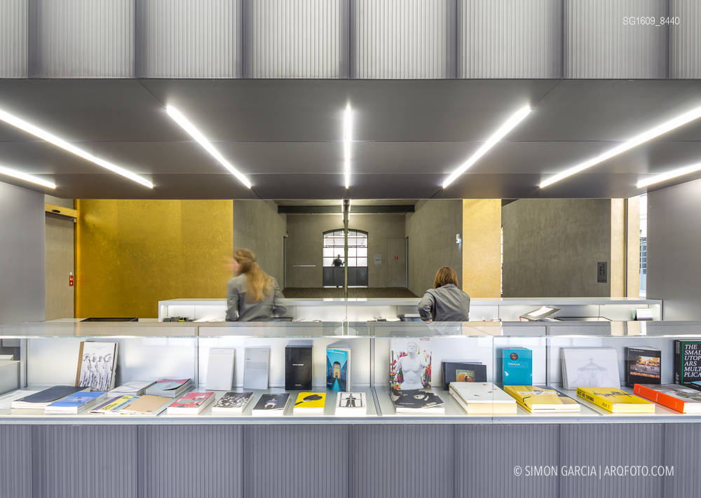 Fotografia de Arquitectura Fondazione-Prada-OMA-Rem-Koolhaas--33-SG1609_8440