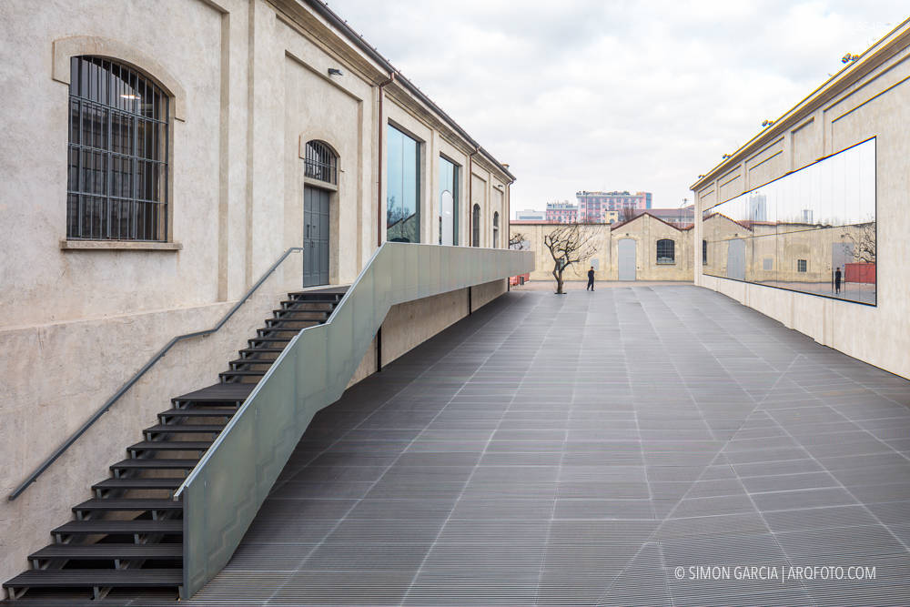 Fotografia de Arquitectura Fondazione-Prada-OMA-Rem-Koolhaas--45-SG1609_8546