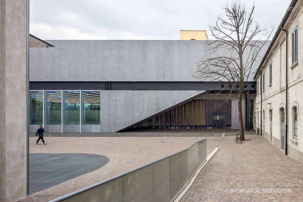 Fotografia de Arquitectura Fondazione-Prada-OMA-Rem-Koolhaas--61-SG1609_8572
