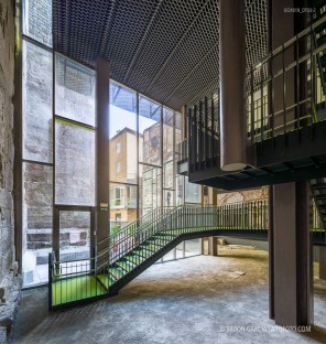 Fotografia de Arquitectura Pati-Llimona-10-SG1619_0703-2