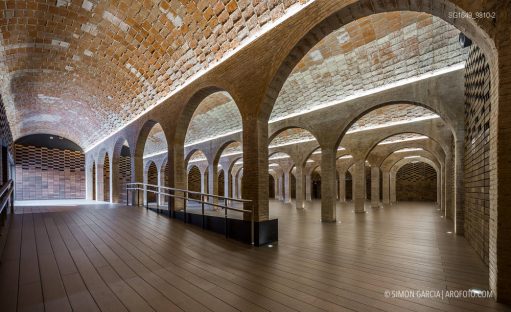 Fotografia de Arquitectura Deposito-Rei-Marti-archikubik-08-SG1649_9810-2