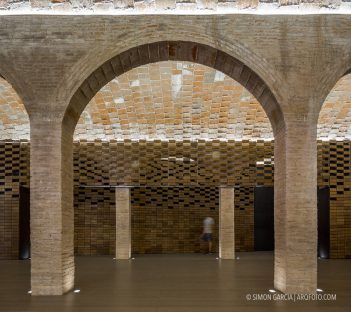 Fotografia de Arquitectura Deposito-Rei-Marti-archikubik-13-SG1649_9797-2