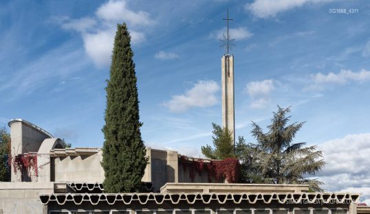 Fotografia de Arquitectura Parroquia de Santa Ana y la Esperanza-08-SG1668_4311