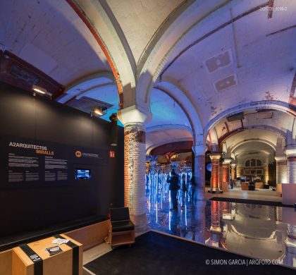 Fotografia de Arquitectura Instalacion-Miralls-Perspective-Playground-Olympus-01-SG1709_9246-2