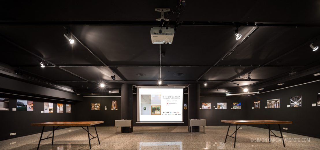 Fotografia de Arquitectura Exposicion-fotografia-arquitectonica-CAATEEB-01-_MG_9505