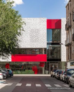 Fotografia de Arquitectura Biblioteca Salvador Vives Casajuana-Batllori & Trepat-01-SG1744_5646