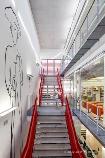 Fotografia de Arquitectura Biblioteca Salvador Vives Casajuana-Batllori & Trepat-17-SG1744_5683