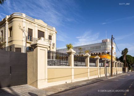 Fotografia de Arquitectura Lycee-français-Liceo-frances-b720-Fermin-Vazquez-01-SG1771_9967