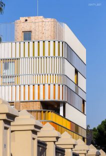 Fotografia de Arquitectura Lycee-français-Liceo-frances-b720-Fermin-Vazquez-02-SG1771_0227