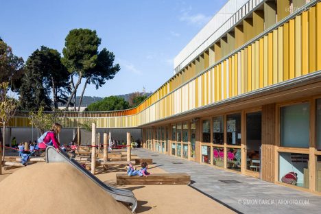 Fotografia de Arquitectura Lycee-français-Liceo-frances-b720-Fermin-Vazquez-24-SG1771_0102