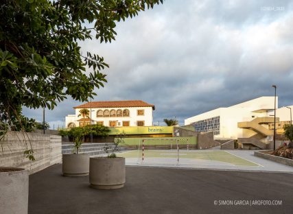 Fotografia de Arquitectura Colegio-Brains-Las-Palmas-Romera-Ruiz-02-SG1834_2833