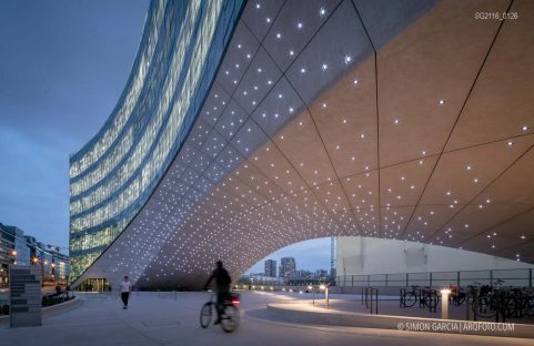 Fotografia de Arquitectura Le Monde Group Headquarters-Snohetta-37-SG2116_0126