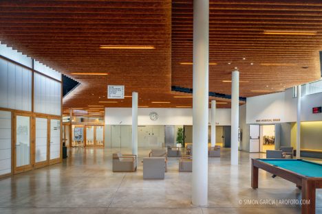 Fotografia de Arquitectura Centre Civic el Roure-Begues-Calderon-Folch-06-SG2156_4142b