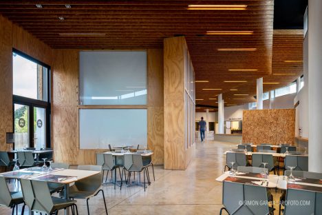 Fotografia de Arquitectura Centre Civic el Roure-Begues-Calderon-Folch-07-SG2156_4193b