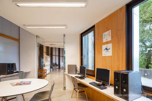 Fotografia de Arquitectura Centre Civic el Roure-Begues-Calderon-Folch-08-SG2156_4057