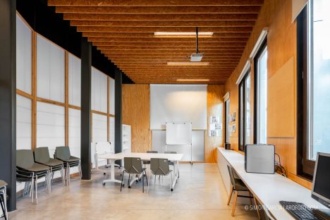 Fotografia de Arquitectura Centre Civic el Roure-Begues-Calderon-Folch-10-SG2156_4080