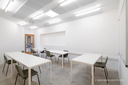 Fotografia de Arquitectura Centre Civic el Roure-Begues-Calderon-Folch-13-SG2156_4298