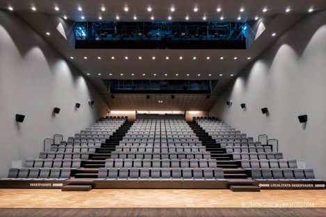 Fotografia de Arquitectura Centre Civic el Roure-Begues-Calderon-Folch-22-SG2156_4276