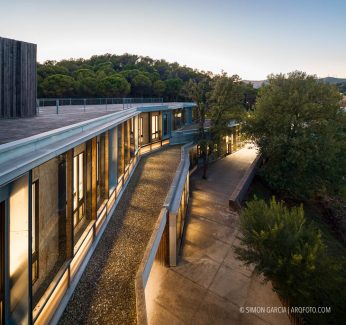 Fotografia de Arquitectura Centre Civic el Roure-Begues-Calderon-Folch-29-SG2156_4580-2