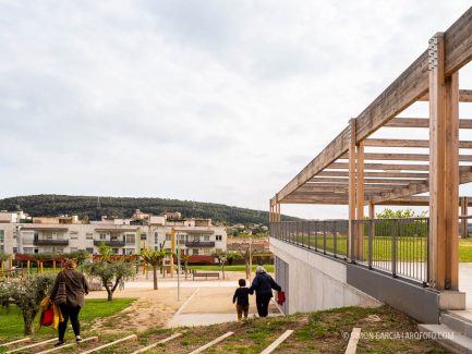 Fotografia de Arquitectura Biblioteca Neus Catala-Sant Marti Sarroca-Valor Llimos arquitectes-11-SG2103_7530