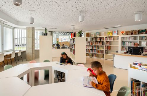 Fotografia de Arquitectura Biblioteca Neus Catala-Sant Marti Sarroca-Valor Llimos arquitectes-15-SG2103_7361