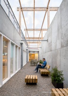 Fotografia de Arquitectura Biblioteca Neus Catala-Sant Marti Sarroca-Valor Llimos arquitectes-18-SG2103_7577