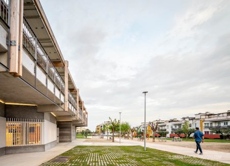 Fotografia de Arquitectura Biblioteca Neus Catala-Sant Marti Sarroca-Valor Llimos arquitectes-19-SG2103_7626
