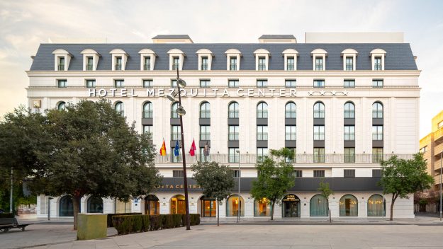 SG25041_1977-2-digital