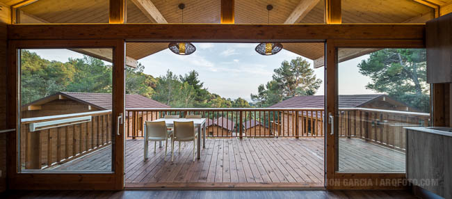 fotografia de arquitectura bungalow-camping-cala-llevado-cadiretes-14