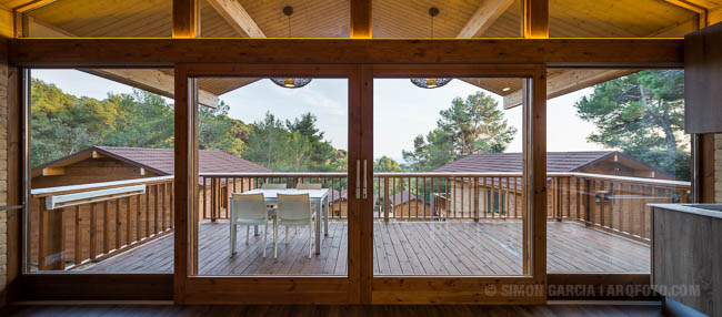 fotografia de arquitectura bungalow-camping-cala-llevado-cadiretes-15