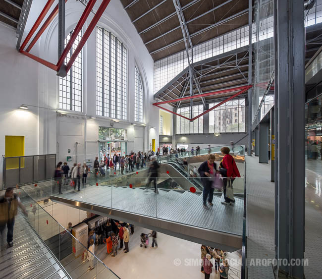 fotografia de arquitectura mercat-del-ninot-map-mateo-arquitectura-36