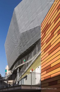 Fotografia de Arquitectura Equipamiento-Fondo-Santa-Coloma-de-Gramenet-Pich-Aguilera-arquitectes-SG1316_004_9961