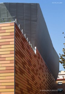 Fotografia de Arquitectura Equipamiento-Fondo-Santa-Coloma-de-Gramenet-Pich-Aguilera-arquitectes-SG1316_013_0002