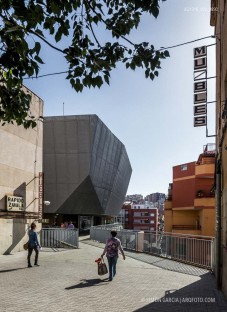 Fotografia de Arquitectura Equipamiento-Fondo-Santa-Coloma-de-Gramenet-Pich-Aguilera-arquitectes-SG1316_023_9890