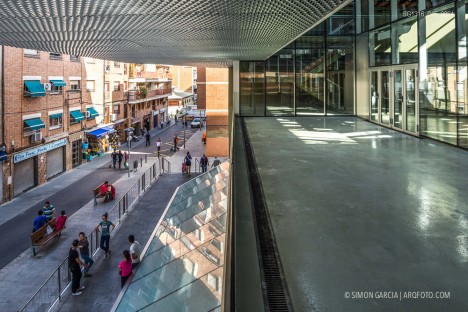 Fotografia de Arquitectura Equipamiento-Fondo-Santa-Coloma-de-Gramenet-Pich-Aguilera-arquitectes-SG1316_045_9864