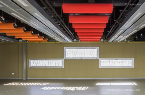Fotografia de Arquitectura Equipamiento-Fondo-Santa-Coloma-de-Gramenet-Pich-Aguilera-arquitectes-SG1316_048_9833