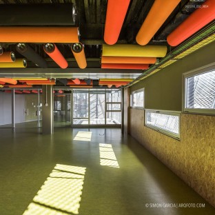 Fotografia de Arquitectura Equipamiento-Fondo-Santa-Coloma-de-Gramenet-Pich-Aguilera-arquitectes-SG1316_050_9854
