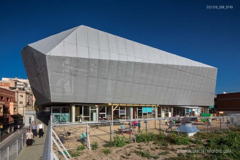 Fotografia de Arquitectura Equipamiento-Fondo-Santa-Coloma-de-Gramenet-Pich-Aguilera-arquitectes-SG1316_058_9749