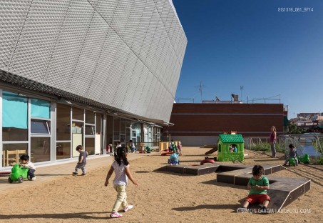 Fotografia de Arquitectura Equipamiento-Fondo-Santa-Coloma-de-Gramenet-Pich-Aguilera-arquitectes-SG1316_061_9714