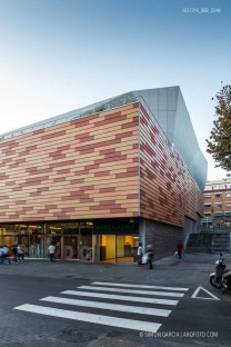 Fotografia de Arquitectura Equipamiento-Fondo-Santa-Coloma-de-Gramenet-Pich-Aguilera-arquitectes-SG1316_068_0248